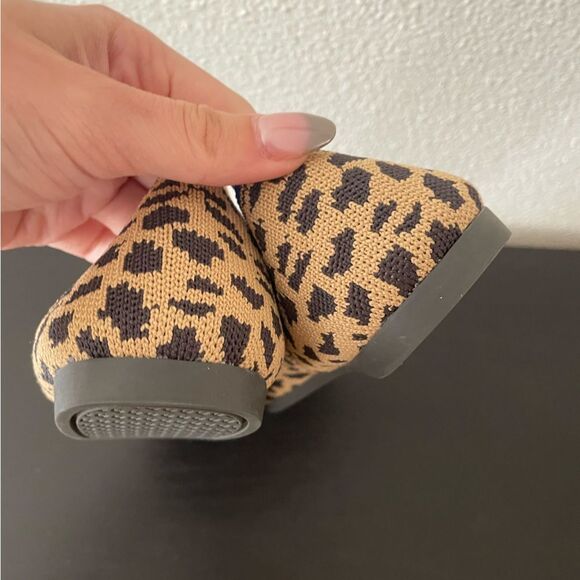 Rothy's The Point Leopard Flats Slip On Shoes Women's Size 8 Animal Print - Picture 4 of 5